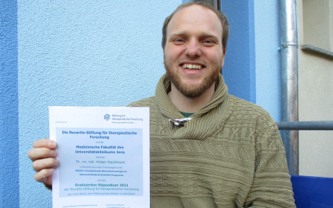 Die Novartis-Stiftung für therapeutische Forschung vergibt ein Graduiertenstipendium an Dr. Holger Haselmann