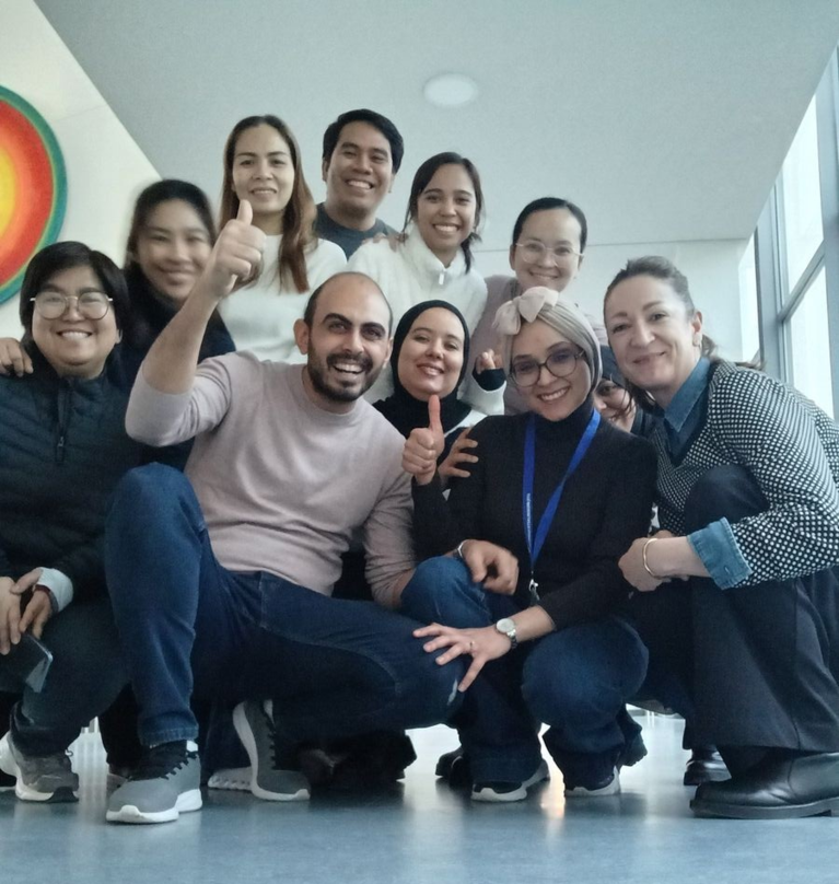 Internationales Team mit Einreise 10/26